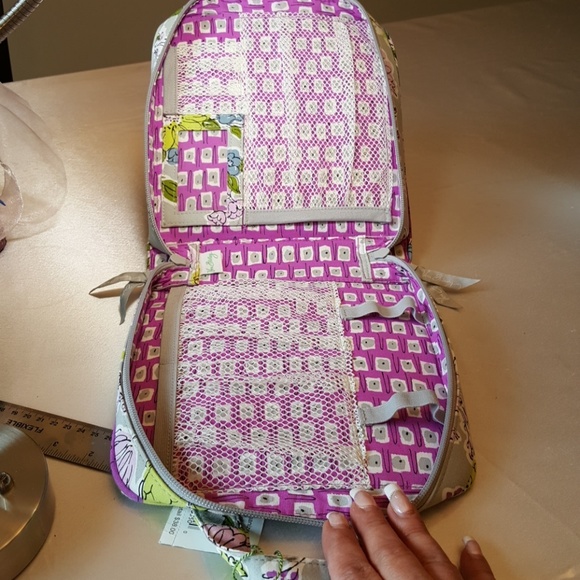 SALE: NEW Vera Bradley NEW Bag, Ognzr. Unused. - Picture 5 of 8